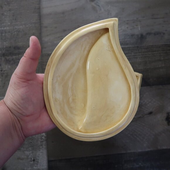 Vintage Ceramic Tear Drop Box with Lid Trinket Box Urn Jewelry Beige - Picture 5 of 10